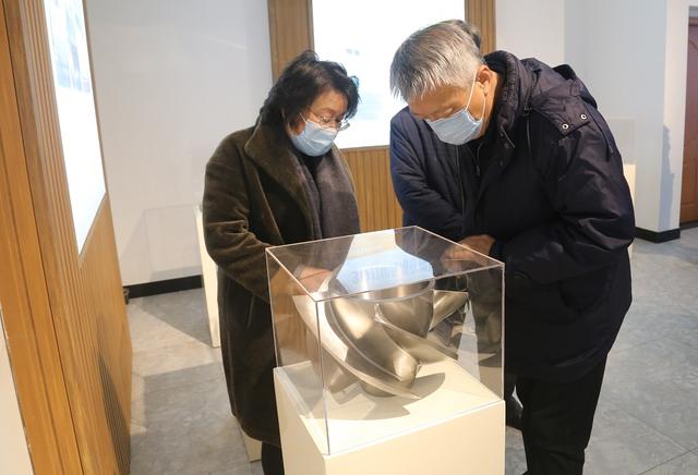 华科张海鸥团队国家科技重大专项通过验收，破解高端装备制造“卡脖”难题